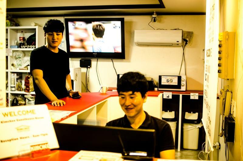 Kimchee Busan Downtown Guesthouse Exterior photo